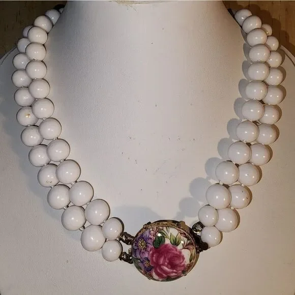 Vintage Japan 2 Strand White Faux Pearl Necklace 16" Excellent Condition - Picture 6 of 10